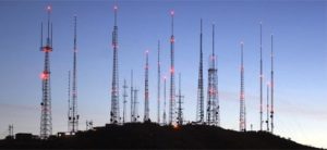 2 outils proposé en ligne par l’INRS pour évaluer les risques professionnels des rayonnements électromagnétiques